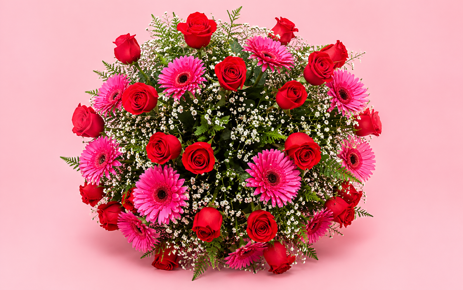 Canasta 30 Rosas Rojas y Gerberas