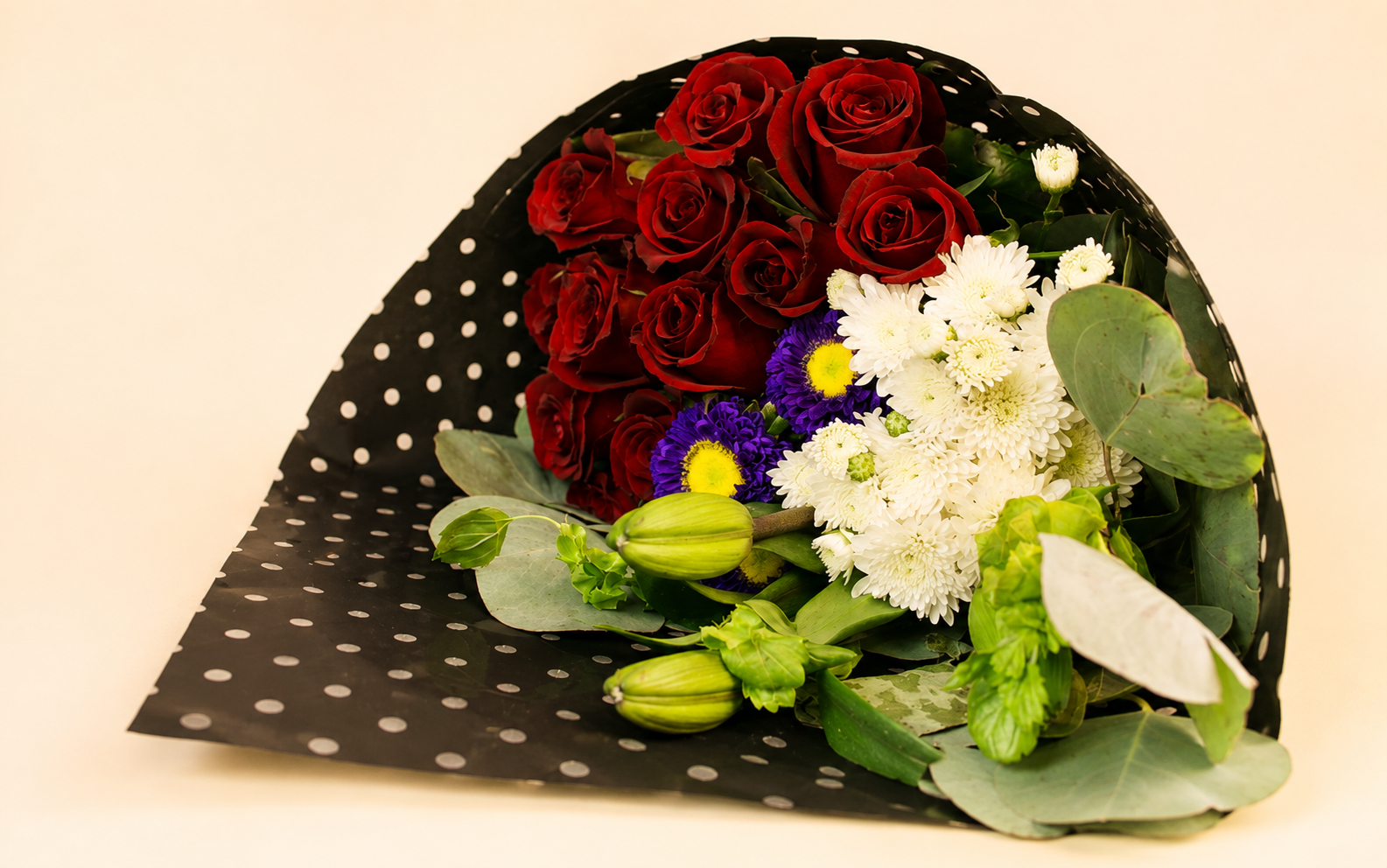 Bouquet 12 Rosas y dolar