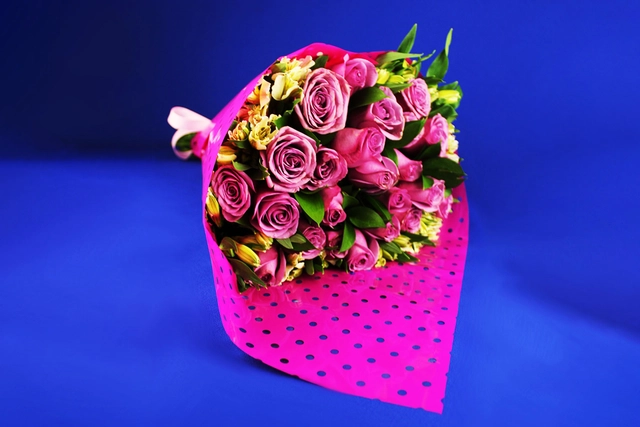 Ramo 24 Rosas Lila