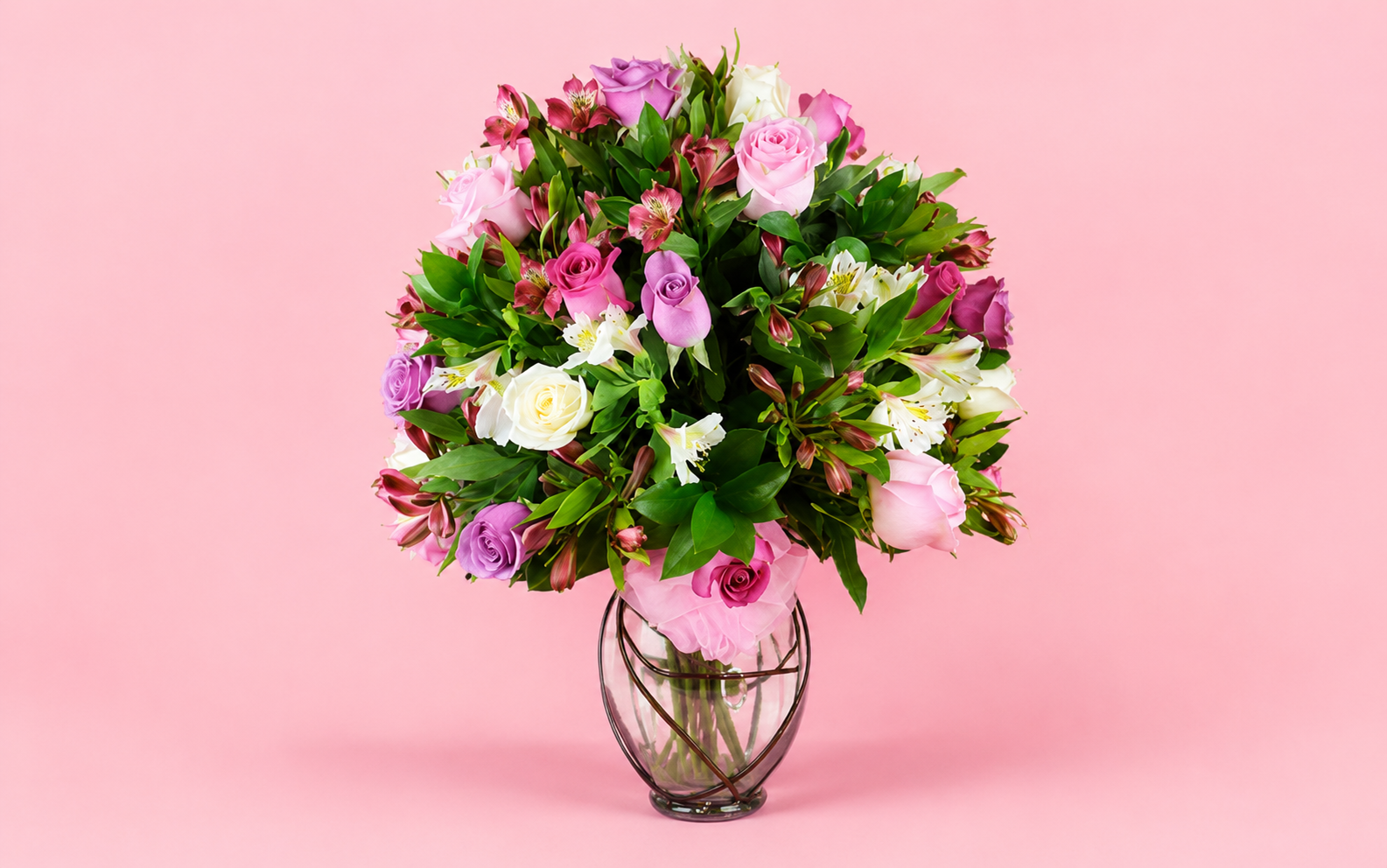 Jarron Jr. con 24 Rosas, Alstromerias y Follaje